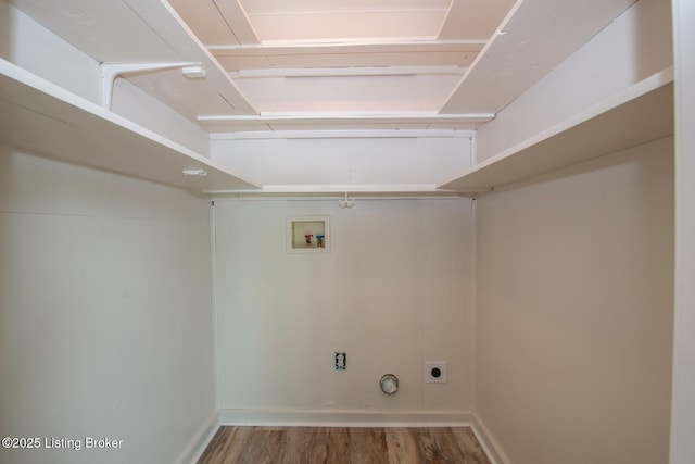 522 Lee Rd, Elizabethtown, KY 42701 - laundry room featuring hookup for an electric dryer, hookup for a washing machine, wood finished floors, and baseboards