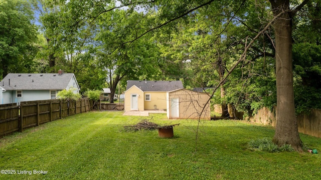 7802 Edna M Rd, Louisville, KY 40258 - view of yard with an outbuilding and a shed