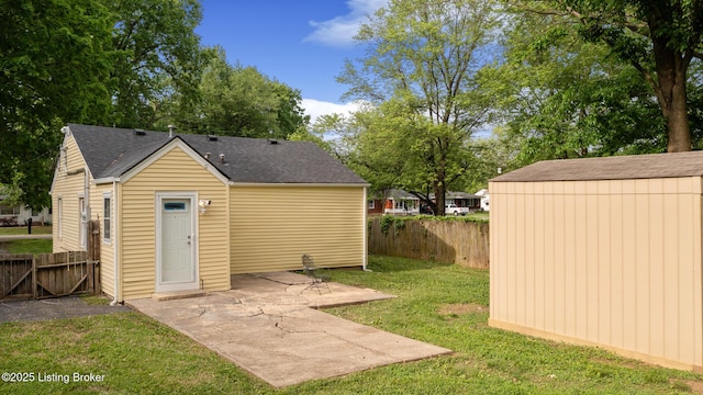 7802 Edna M Rd, Louisville, KY 40258 - view of shed