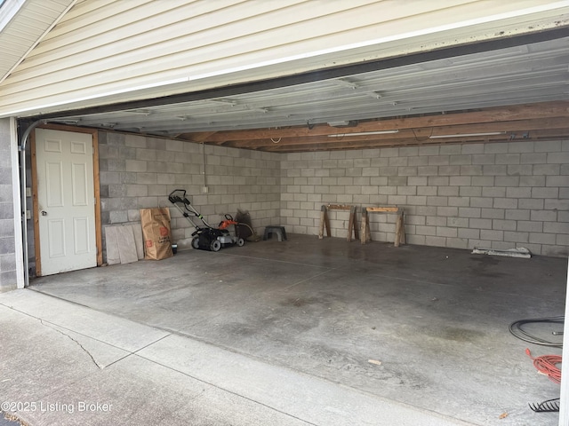 612 Ervay Ave, Louisville, KY 40217 - garage with concrete block wall