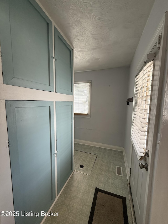 612 Ervay Ave, Louisville, KY 40217 - bathroom featuring baseboards and tile patterned floors