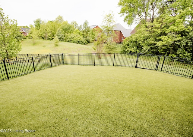 8812 Sanctuary Ln, Louisville, KY 40291 - view of fenced backyard