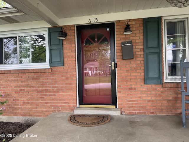 6115 Arlone Ct, Louisville, KY 40216 - photo 2