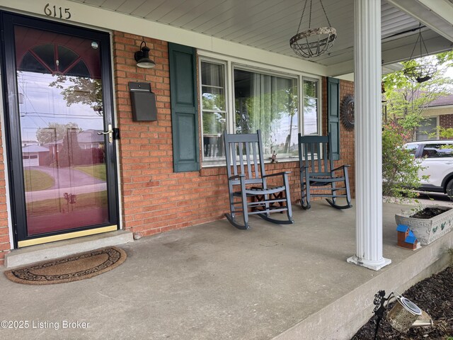 6115 Arlone Ct, Louisville, KY 40216 - photo 3