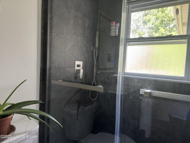 6115 Arlone Ct, Louisville, KY 40216 - photo 12