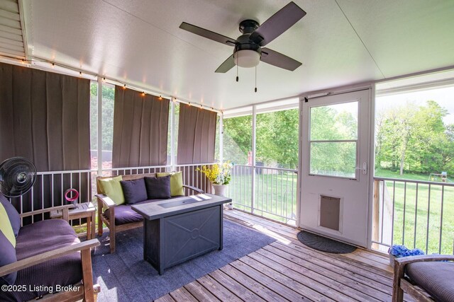 395 Poplar Trce, Elizabethtown, KY 42701 - sunroom / solarium featuring a ceiling fan, outdoor lounge area, and plenty of natural light