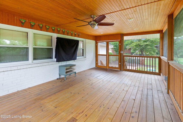 2804 Mayford Way, Louisville, KY 40220 - deck with ceiling fan