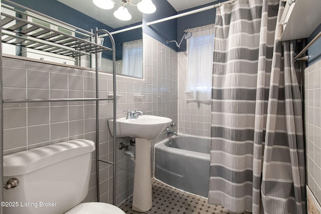2804 Mayford Way, Louisville, KY 40220 - bathroom featuring tile walls and shower / tub combo with curtain