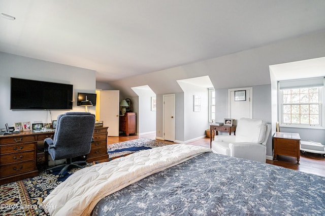 1309 S Buckeye Ln, Goshen, KY 40026 - bedroom featuring wood finished floors, lofted ceiling, a desk, and baseboards