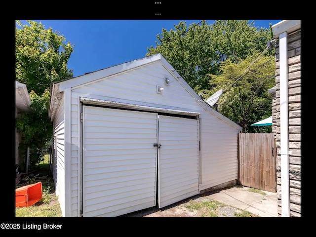 4328 S 1st St, Louisville, KY 40214 - view of shed with fence