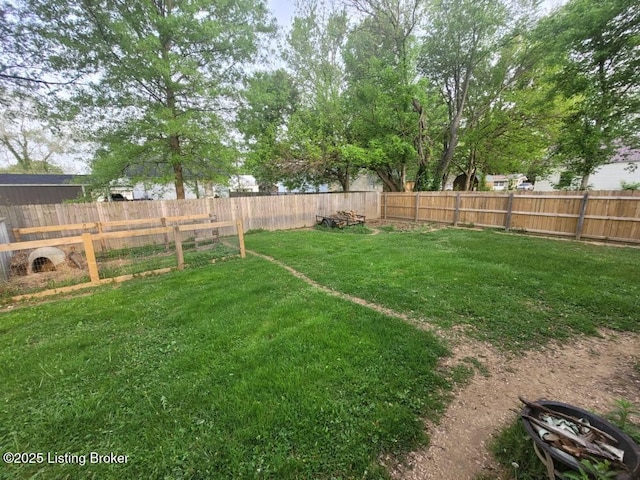 906 Kelly St, Carrollton, KY 41008 - view of yard