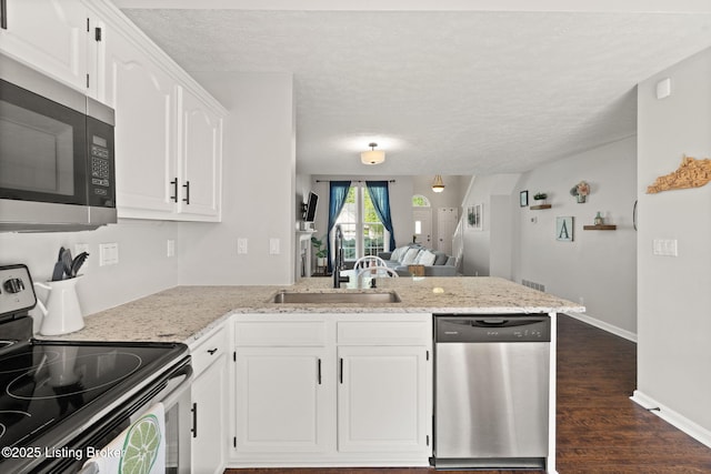 8806 Brittany Dr, Louisville, KY 40220 - photo 24