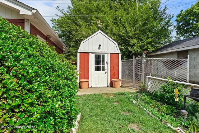 200 Derby Ave, Louisville, KY 40218 - view of shed featuring a gate