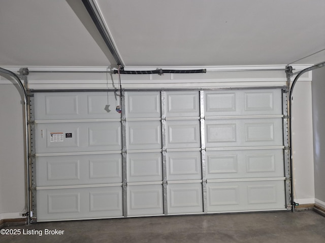810 Packard Ave, Louisville, KY 40217 - view of garage