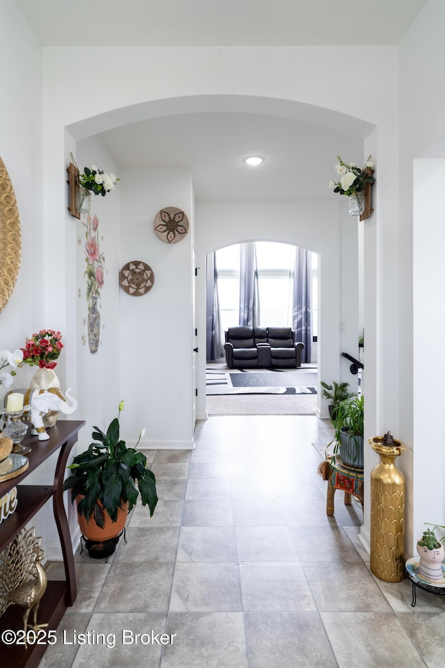 15803 Stonehouse Ct, Louisville, KY 40245 - corridor featuring arched walkways and recessed lighting