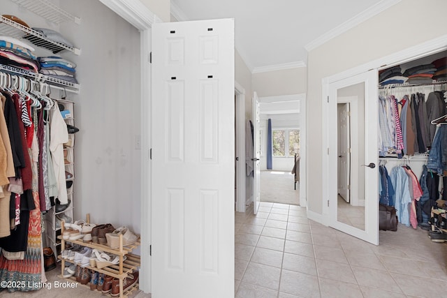 7006 Breakwater Pl, Prospect, KY 40059 - walk in closet featuring light tile patterned floors