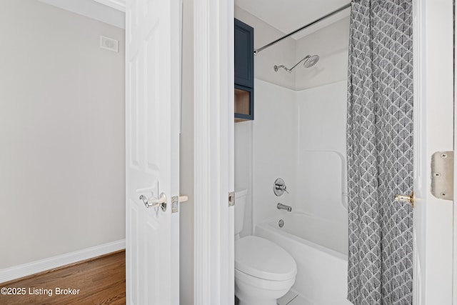 7006 Breakwater Pl, Prospect, KY 40059 - bathroom with toilet, shower / tub combo with curtain, wood finished floors, and baseboards