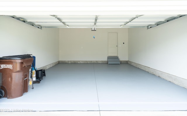7618 Fair Ln, Louisville, KY 40291 - view of garage