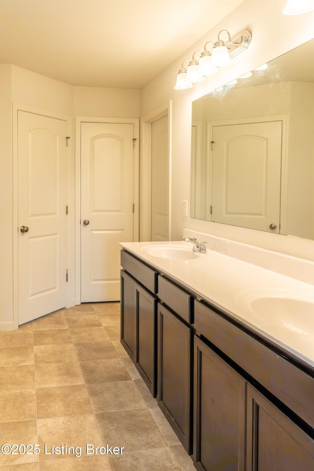 7618 Fair Ln, Louisville, KY 40291 - bathroom featuring double vanity