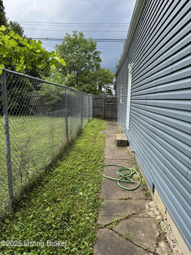 1017 S Shelby St, Louisville, KY 40203 - photo 22