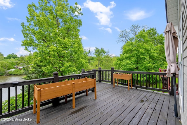 1613 E Crystal Dr, La Grange, KY 40031 - wooden terrace featuring a water view