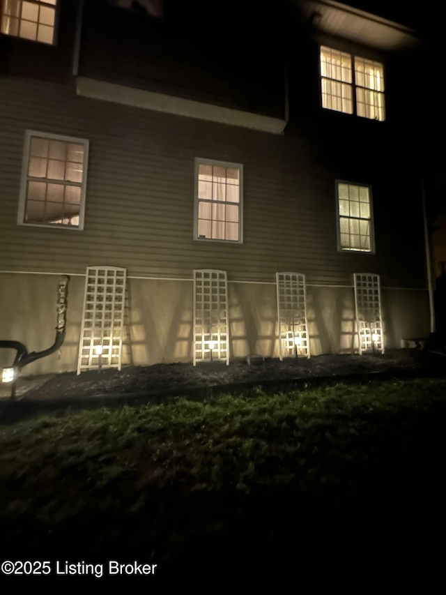 1613 E Crystal Dr, La Grange, KY 40031 - view of back of house at night