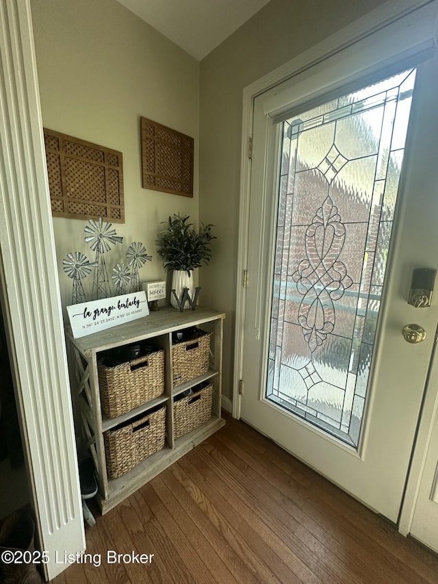 1613 E Crystal Dr, La Grange, KY 40031 - entrance foyer featuring wood finished floors