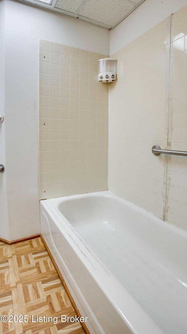 4011 Crawford Ave, Louisville, KY 40218 - view of full bath