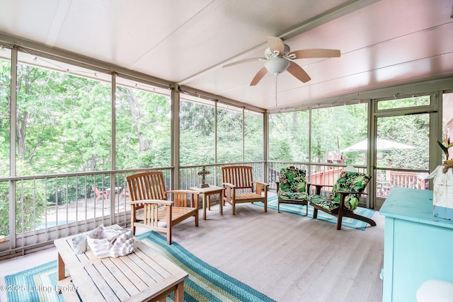 6516 Norman Ct, Crestwood, KY 40014 - sunroom / solarium with an outdoor living space and ceiling fan