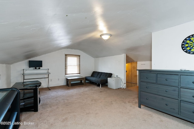 634 Ervay Ave, Louisville, KY 40217 - living area with lofted ceiling and light carpet