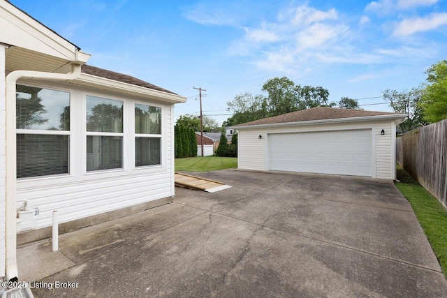 3531 Graham Rd, Louisville, KY 40207 - view of detached garage