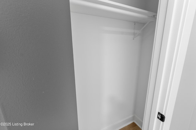 530-532 E Burnett Ave, Louisville, KY 40217 - view of closet