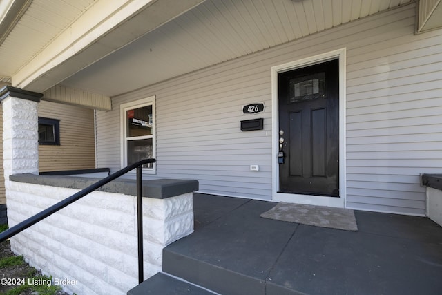 426 E Oak St, Louisville, KY 40203 - view of doorway to property