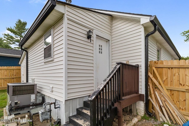 271 Carters St, New Castle, KY 40050 - rear view of house with fence and central air condition unit
