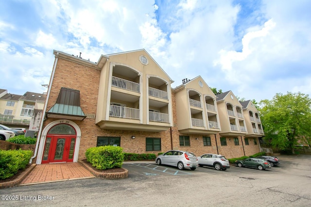 2730 Brownsboro Rd Apt 166, Louisville, KY 40206 - view of apartment building / complex with uncovered parking