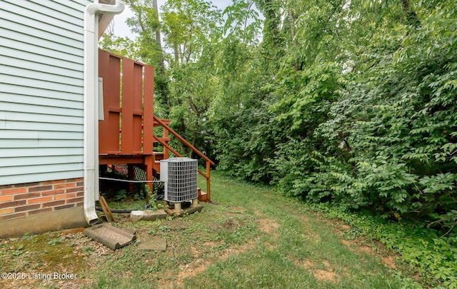 10600 Colonial Woods Way Unit 9-1, Louisville, KY 40223 - view of yard with central AC