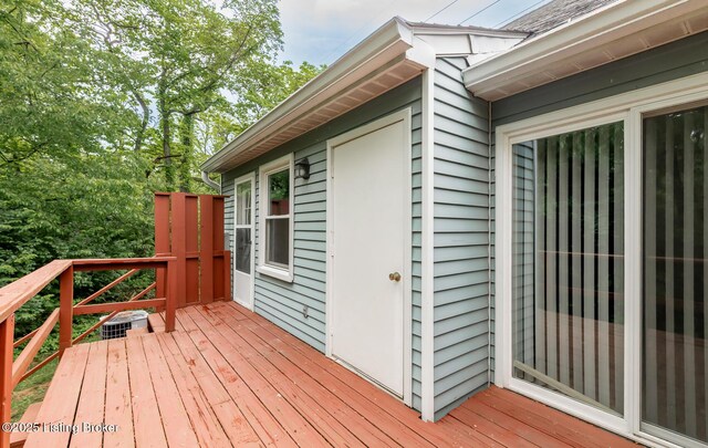 10600 Colonial Woods Way Unit 9-1, Louisville, KY 40223 - view of wooden deck