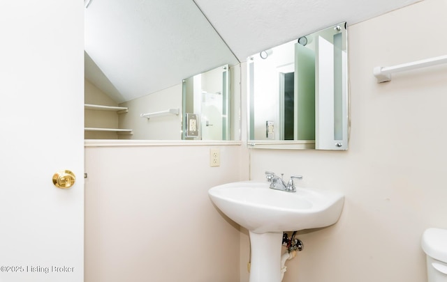 10600 Colonial Woods Way Unit 9-1, Louisville, KY 40223 - bathroom featuring vaulted ceiling and toilet