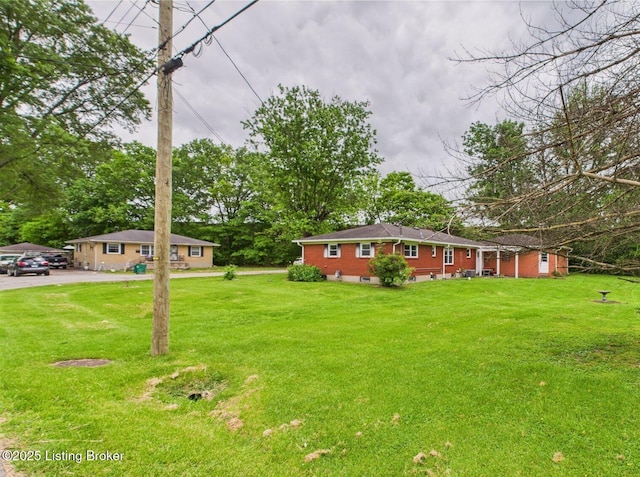 4212 David Ave, Louisville, KY 40215 - view of green lawn