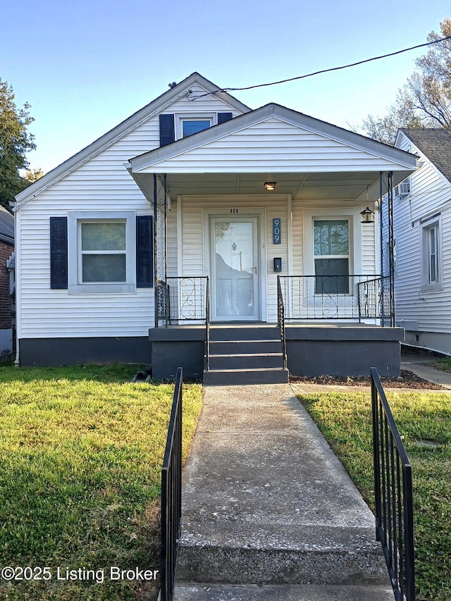 909 W Whitney Ave, Louisville, KY 40215 - photo 1