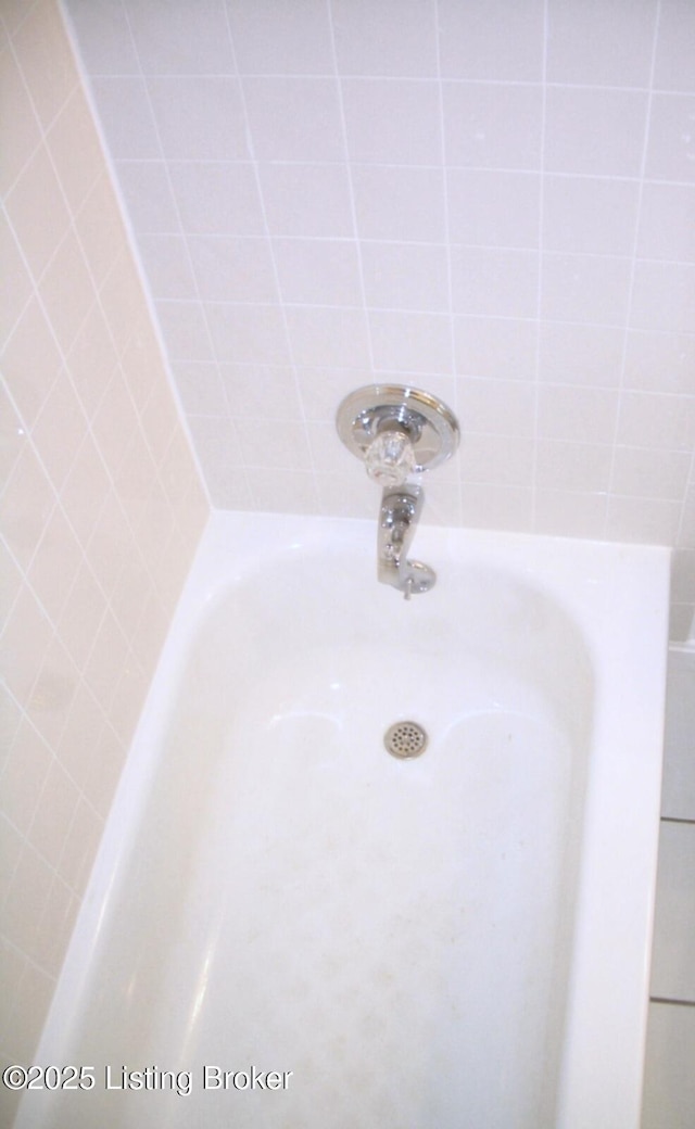 909 W Whitney Ave, Louisville, KY 40215 - photo 15