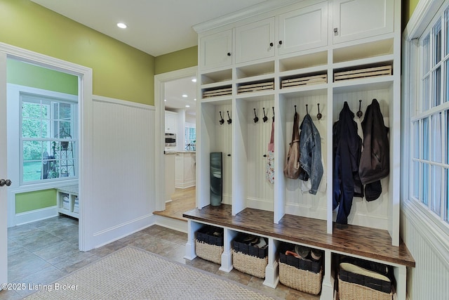 801 Shady Ln, Anchorage, KY 40223 - mudroom featuring a wainscoted wall