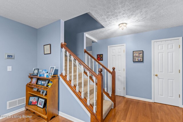 9400 River Trail Dr, Louisville, KY 40229 - photo 5