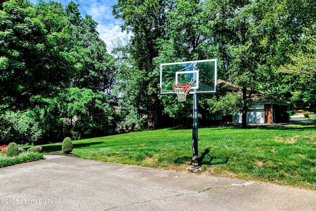 3711 Quail Hollow Ct, Louisville, KY 40241 - view of patio featuring a detached garage