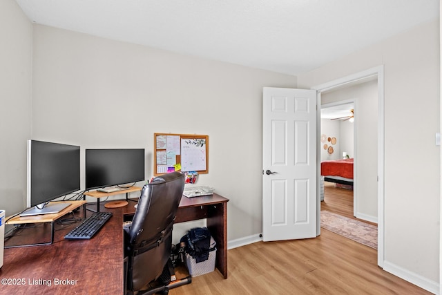 224 Murphy Ln, Bloomfield, KY 40008 - office space featuring light wood finished floors and baseboards