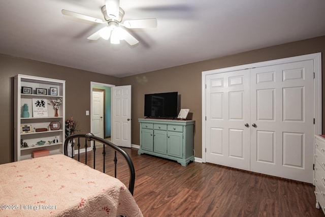79 Ivy Ct, Brandenburg, KY 40108 - bedroom featuring dark wood-type flooring, a ceiling fan, a closet, and baseboards