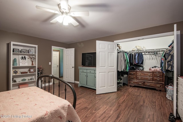 79 Ivy Ct, Brandenburg, KY 40108 - bedroom with dark wood-style floors, a closet, and ceiling fan