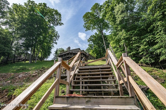 79 Ivy Ct, Brandenburg, KY 40108 - deck with stairs