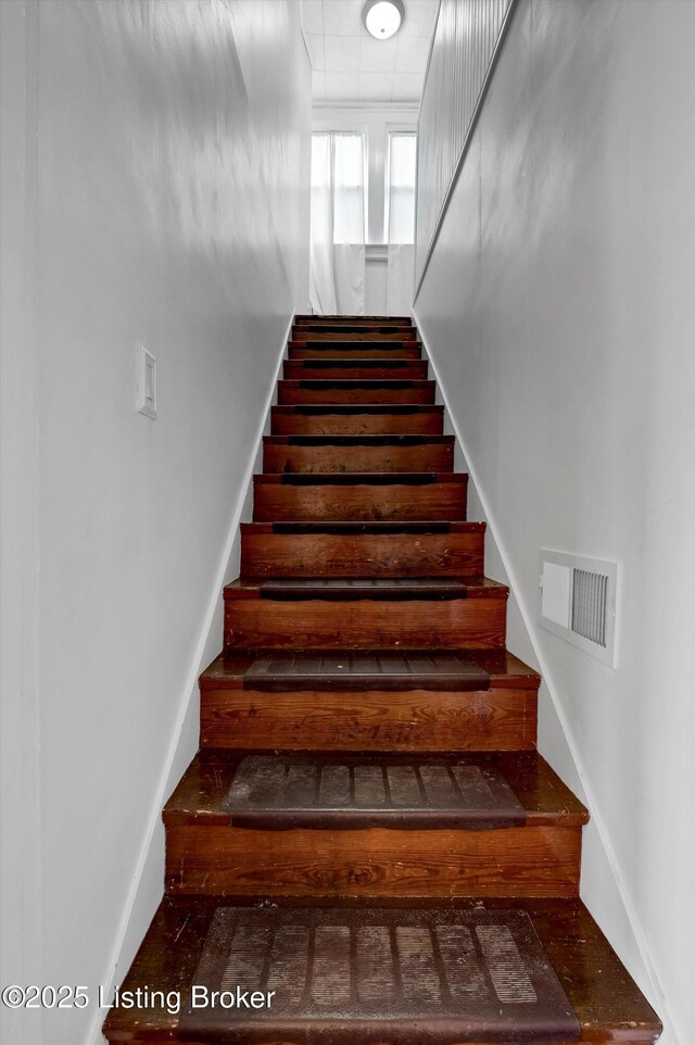 1433 Indiana Ave, Louisville, KY 40213 - view of stairs
