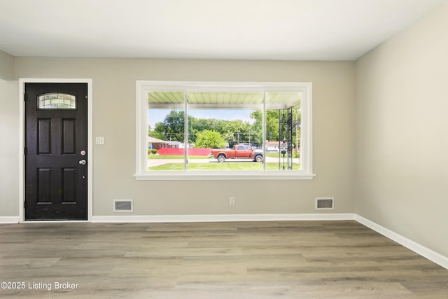 2410 Waco Ct, Louisville, KY 40216 - entryway featuring wood finished floors and baseboards